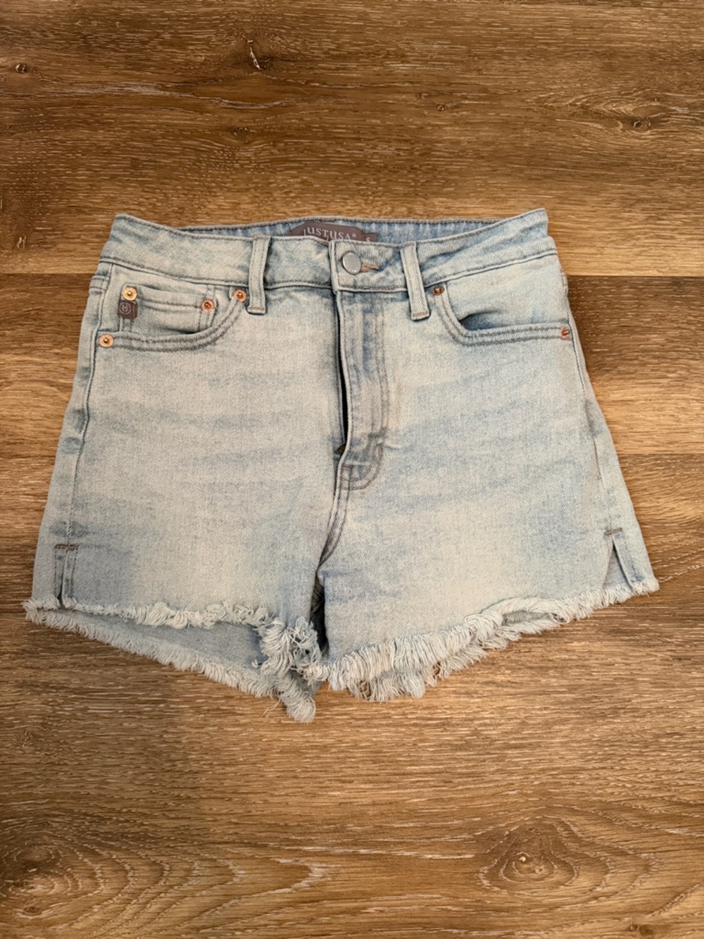 Just USA Light Wash Frayed Hem Denim Shorts